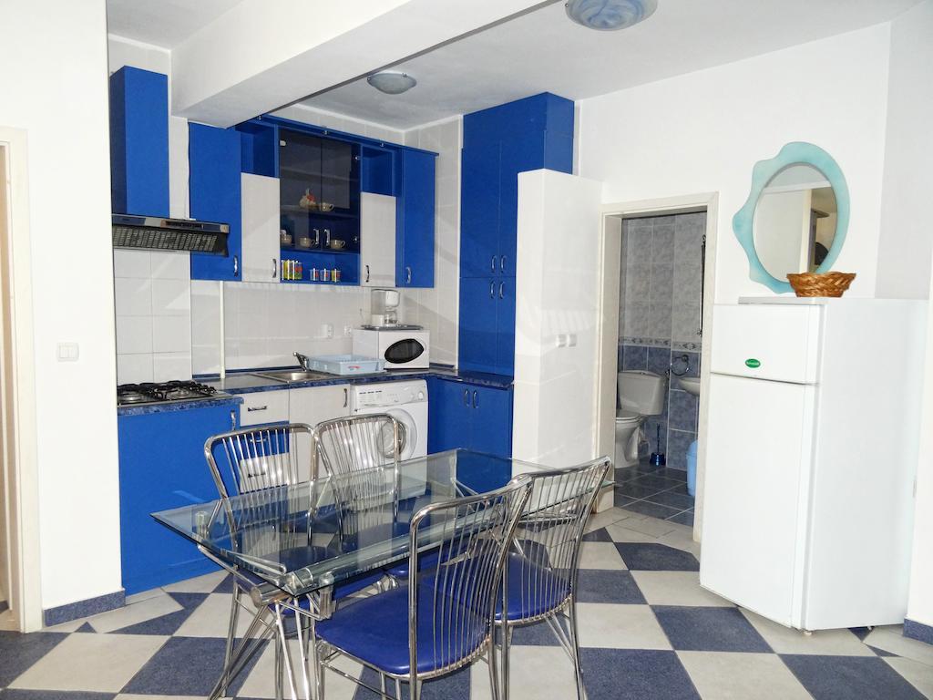 Club Topaz Apartments 尼普顿 外观 照片