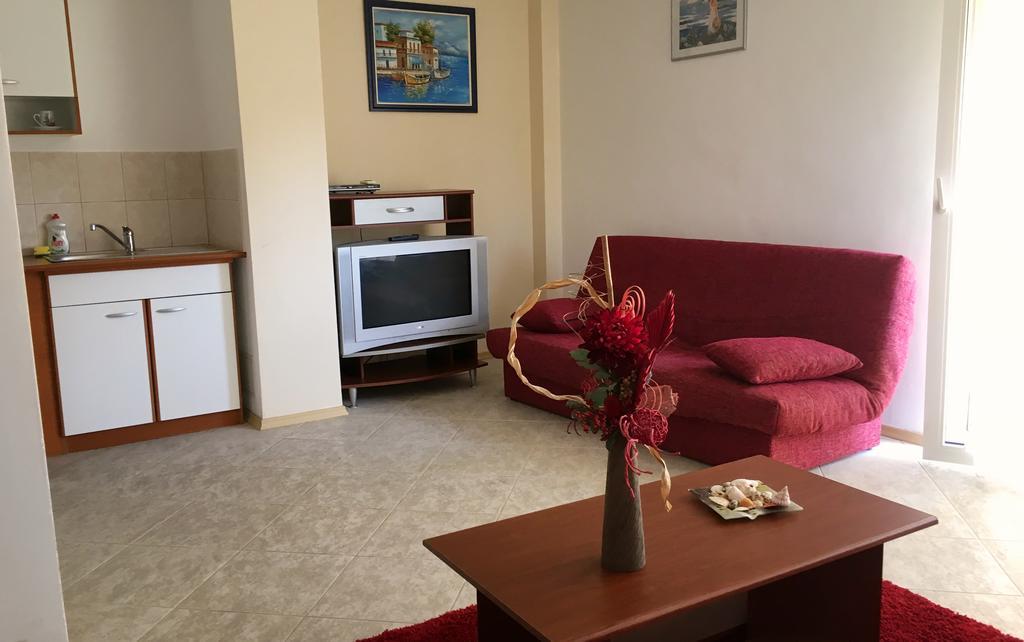 Club Topaz Apartments 尼普顿 外观 照片