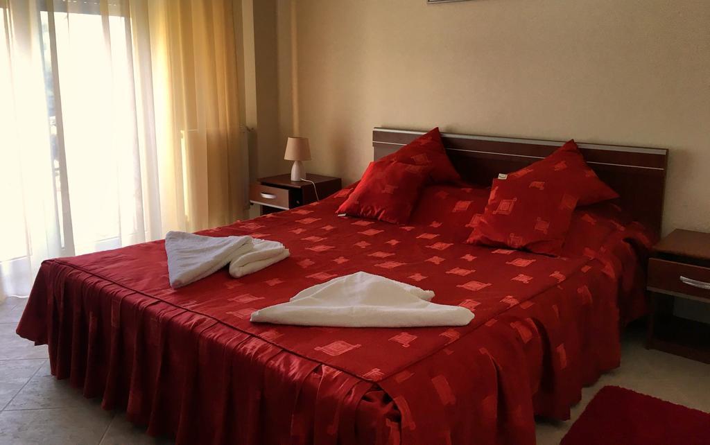 Club Topaz Apartments 尼普顿 外观 照片
