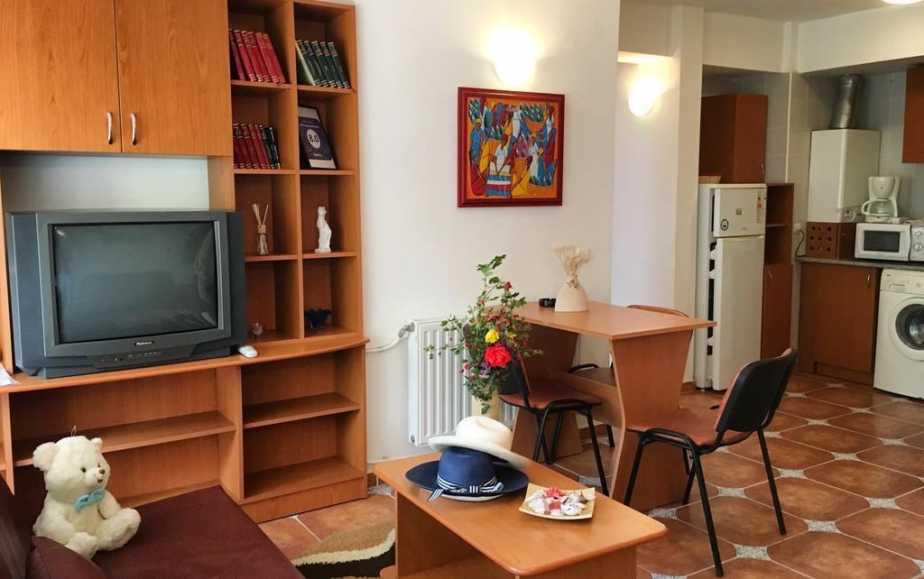 Club Topaz Apartments 尼普顿 外观 照片