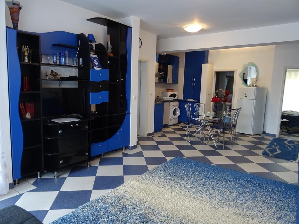 Club Topaz Apartments 尼普顿 外观 照片