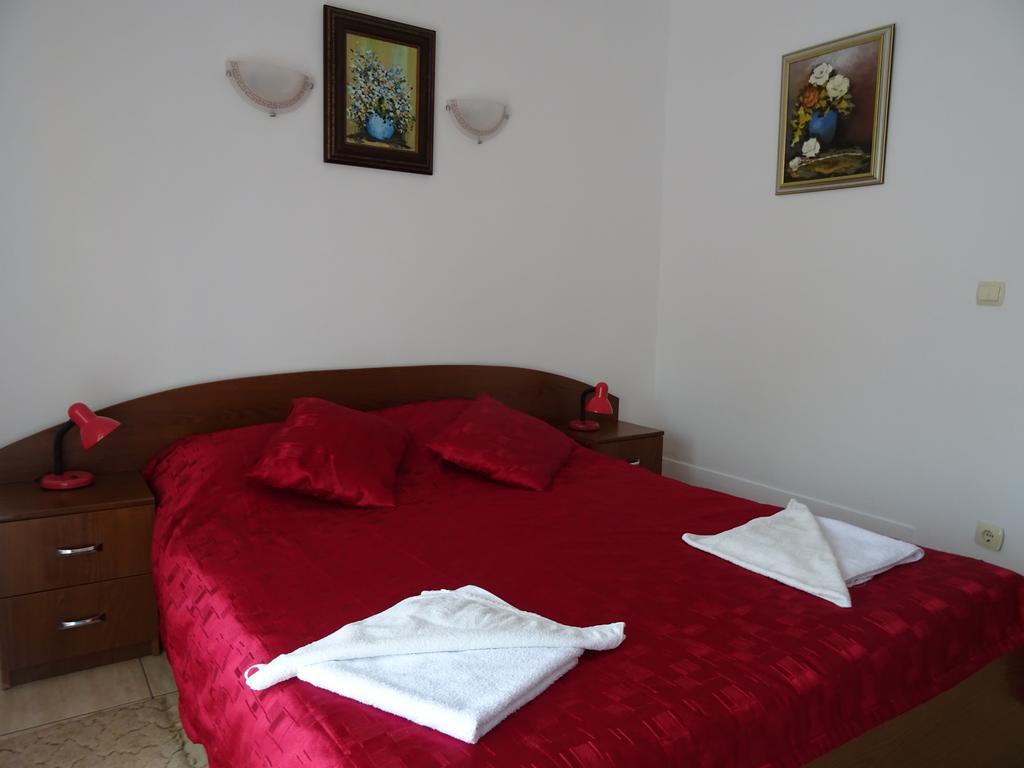 Club Topaz Apartments 尼普顿 外观 照片