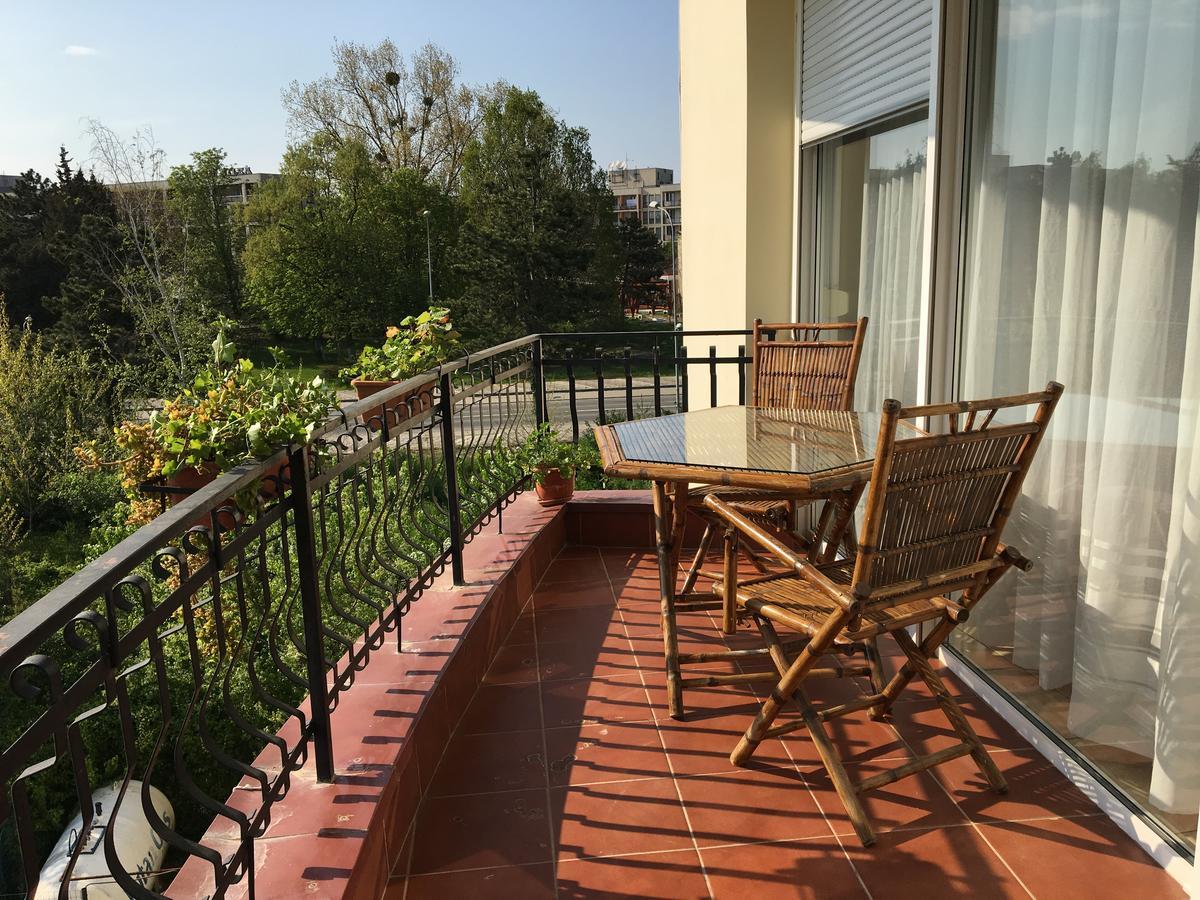 Club Topaz Apartments 尼普顿 外观 照片